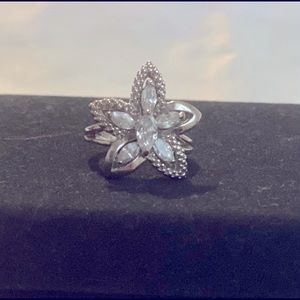 Size 9, Silver, Flower Ring